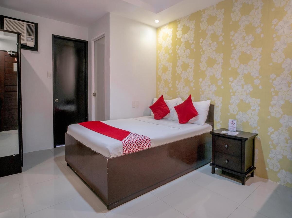 OYO 697 Obrero Suites Davao Exterior foto