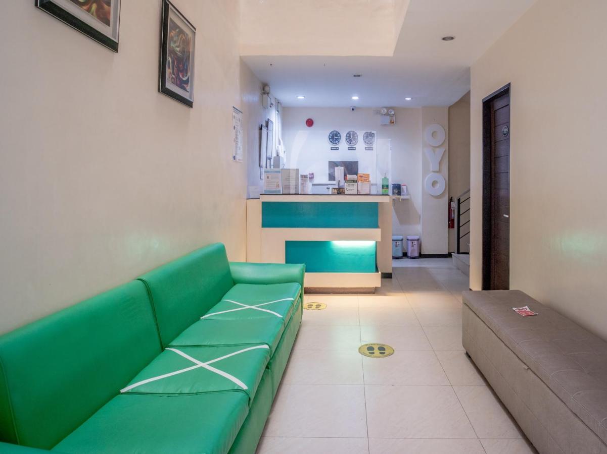 OYO 697 Obrero Suites Davao Exterior foto